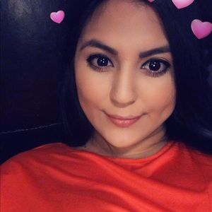 Meet your Posher, Jocelyn